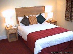 Dial House Hotel Crowthorne Room photo