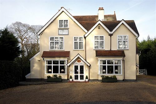 Dial House Hotel Crowthorne Exterior photo