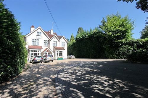 Dial House Hotel Crowthorne Exterior photo